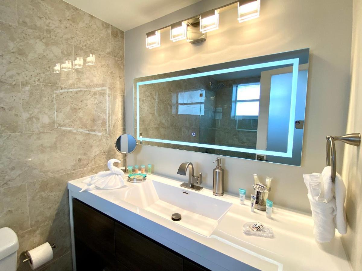 Modern Waterfront Apartment With Miami Skyline View, Free Parking 5 Mins Drive To Miami Beach Exterior foto